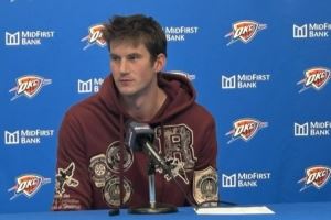 卡尔森：能上场打球总是很棒 教练叫名字时要做好准备